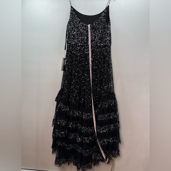 MAC DUGGAL Black Embellished Scoop Neck Tiered Gown Size 12 New - Picture 6 of 12